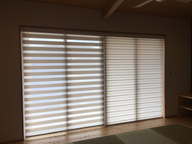 ロールスクリーン | 施工例 | 香川県高松市のオーダーカーテン専門店 布物語 カーテン、ブラインド、ロール カーテン、インテリア用品を提案します